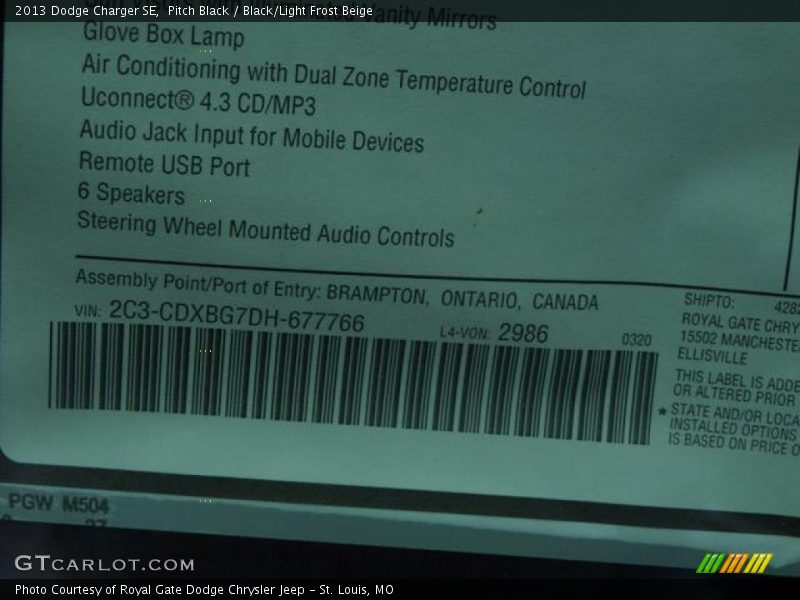 Pitch Black / Black/Light Frost Beige 2013 Dodge Charger SE