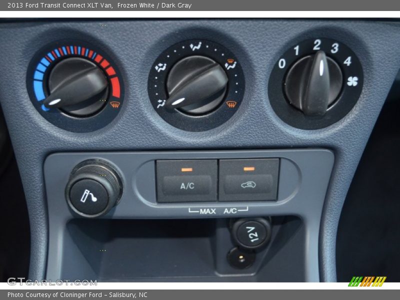 Controls of 2013 Transit Connect XLT Van