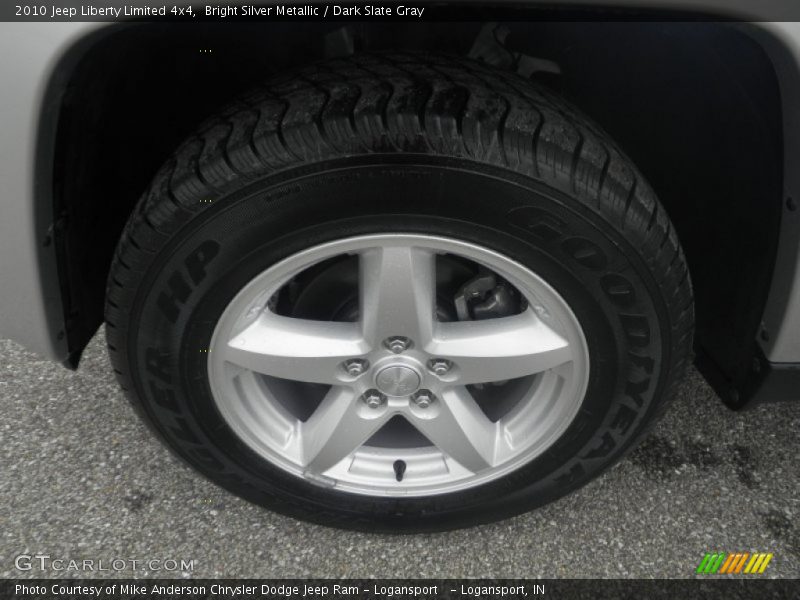 Bright Silver Metallic / Dark Slate Gray 2010 Jeep Liberty Limited 4x4