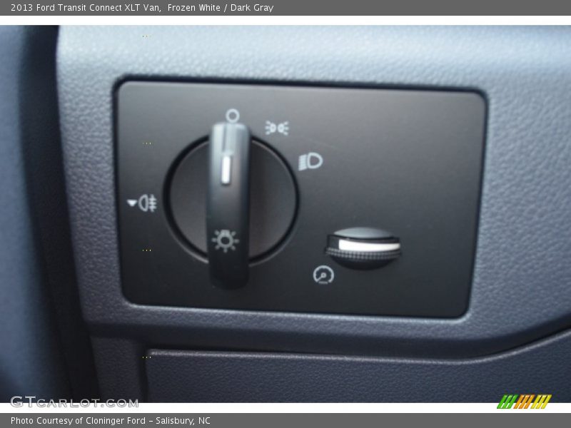 Frozen White / Dark Gray 2013 Ford Transit Connect XLT Van