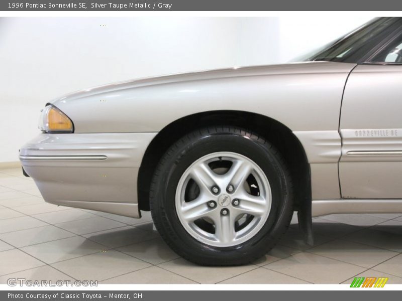 Silver Taupe Metallic / Gray 1996 Pontiac Bonneville SE
