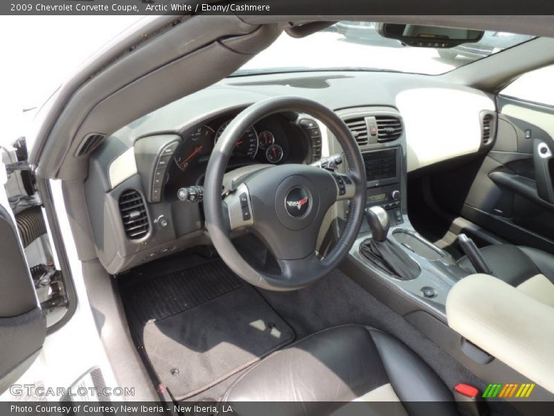 Arctic White / Ebony/Cashmere 2009 Chevrolet Corvette Coupe