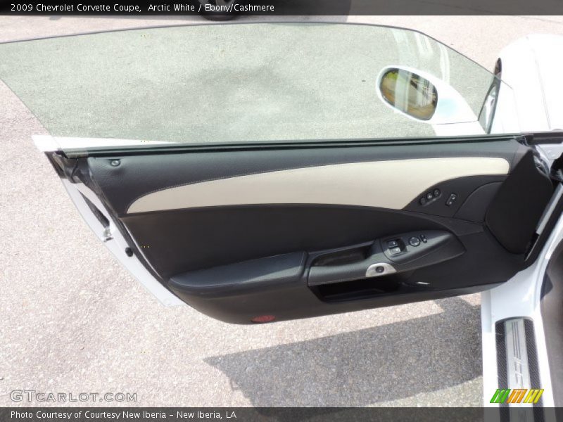 Arctic White / Ebony/Cashmere 2009 Chevrolet Corvette Coupe