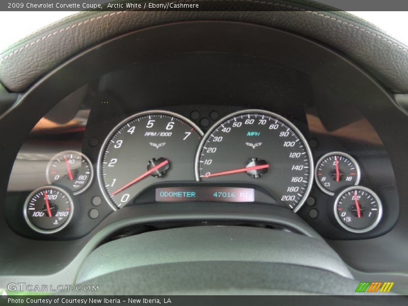 Arctic White / Ebony/Cashmere 2009 Chevrolet Corvette Coupe