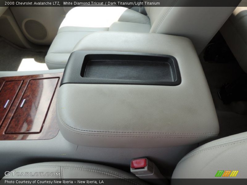 White Diamond Tricoat / Dark Titanium/Light Titanium 2008 Chevrolet Avalanche LTZ
