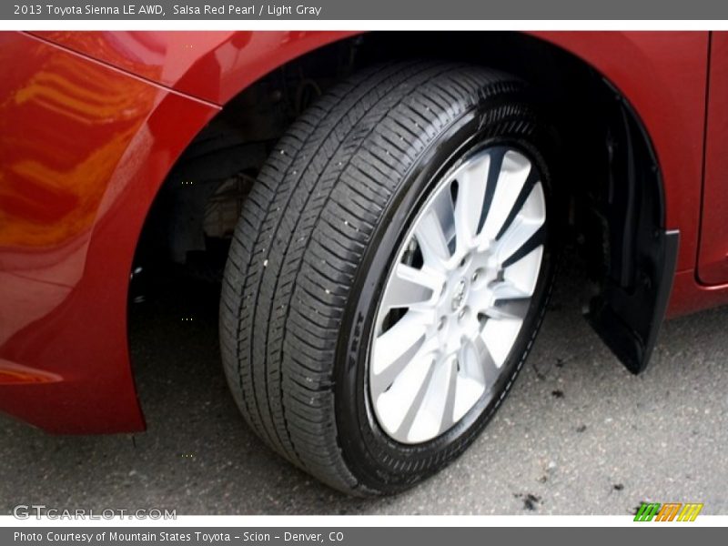 Salsa Red Pearl / Light Gray 2013 Toyota Sienna LE AWD