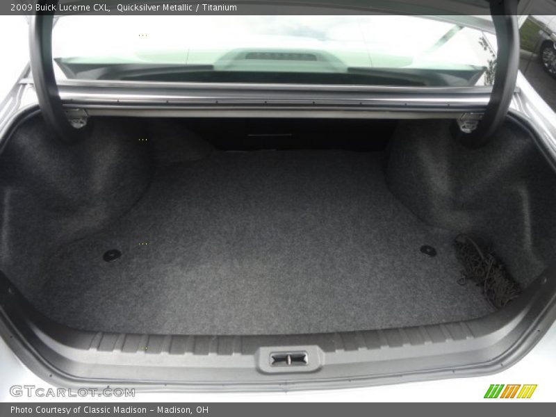 Quicksilver Metallic / Titanium 2009 Buick Lucerne CXL