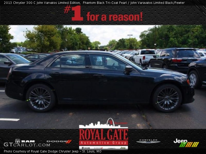 Phantom Black Tri-Coat Pearl / John Varavatos Limited Black/Pewter 2013 Chrysler 300 C John Varvatos Limited Edition