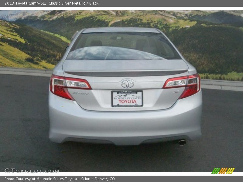 Classic Silver Metallic / Black 2013 Toyota Camry SE
