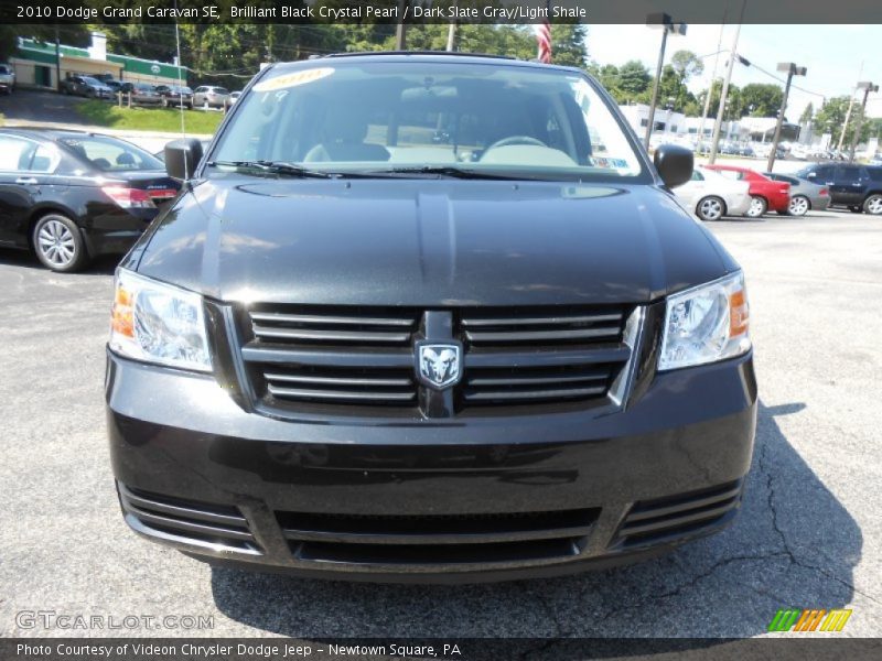 Brilliant Black Crystal Pearl / Dark Slate Gray/Light Shale 2010 Dodge Grand Caravan SE