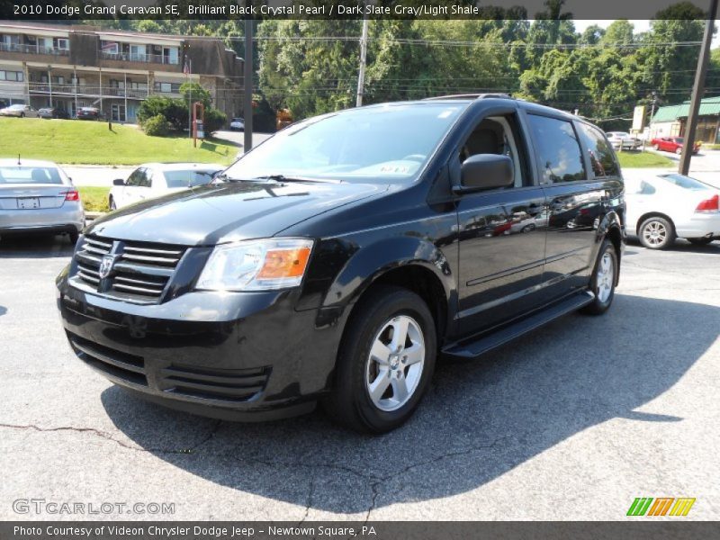 Brilliant Black Crystal Pearl / Dark Slate Gray/Light Shale 2010 Dodge Grand Caravan SE