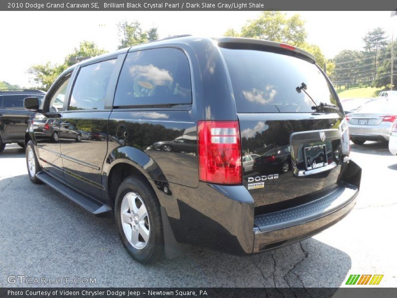 Brilliant Black Crystal Pearl / Dark Slate Gray/Light Shale 2010 Dodge Grand Caravan SE