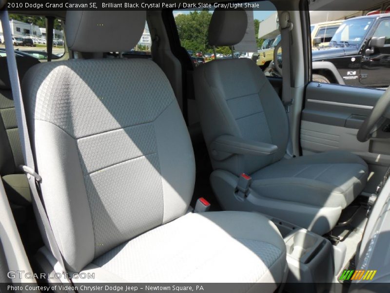 Brilliant Black Crystal Pearl / Dark Slate Gray/Light Shale 2010 Dodge Grand Caravan SE