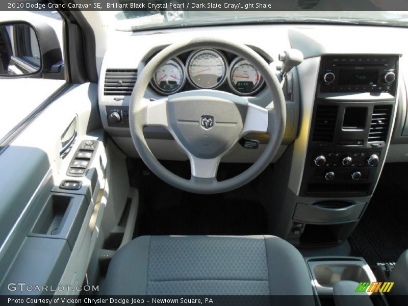 Brilliant Black Crystal Pearl / Dark Slate Gray/Light Shale 2010 Dodge Grand Caravan SE
