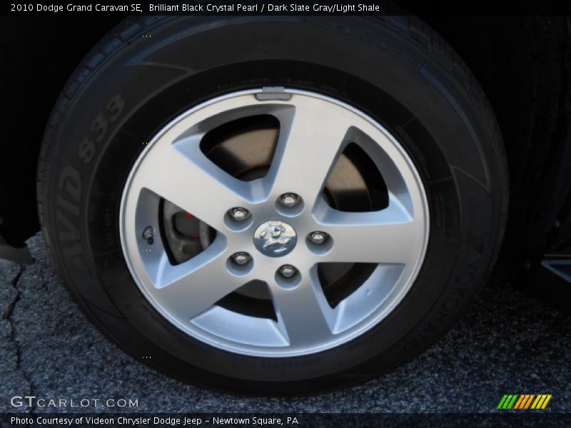 Brilliant Black Crystal Pearl / Dark Slate Gray/Light Shale 2010 Dodge Grand Caravan SE