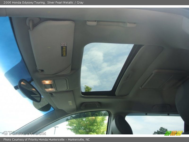 Silver Pearl Metallic / Gray 2006 Honda Odyssey Touring