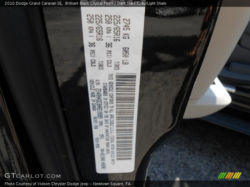 Brilliant Black Crystal Pearl / Dark Slate Gray/Light Shale 2010 Dodge Grand Caravan SE