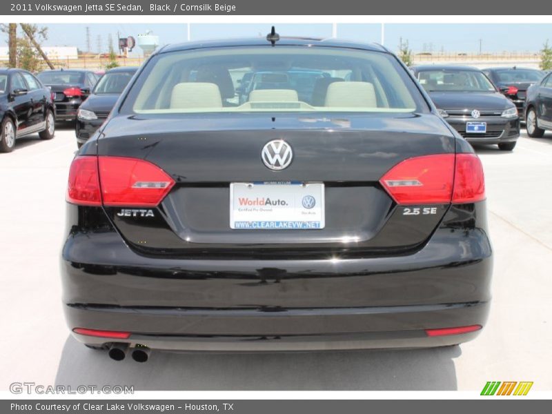 Black / Cornsilk Beige 2011 Volkswagen Jetta SE Sedan