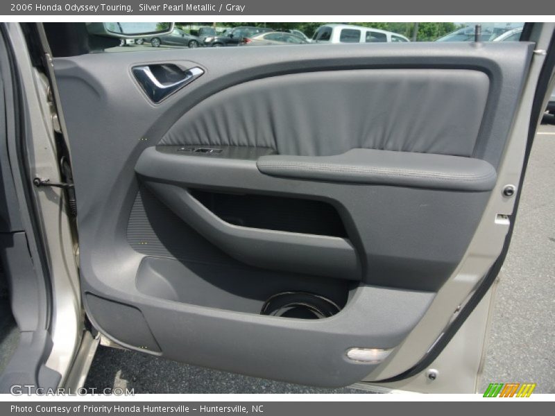 Silver Pearl Metallic / Gray 2006 Honda Odyssey Touring