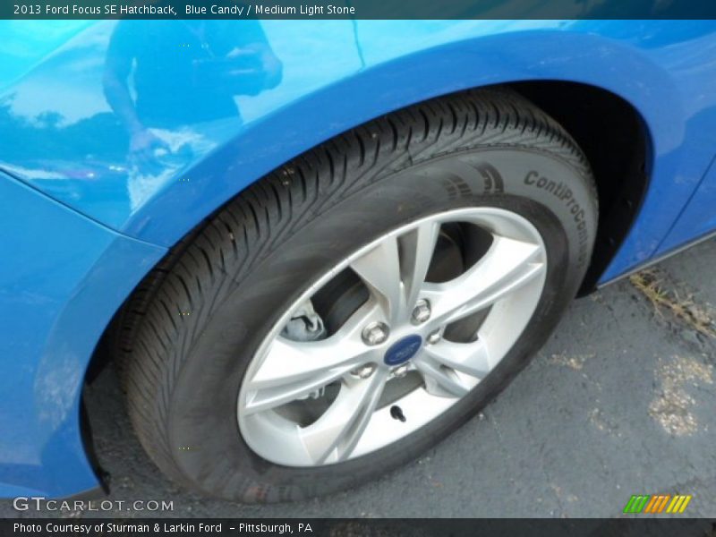 Blue Candy / Medium Light Stone 2013 Ford Focus SE Hatchback