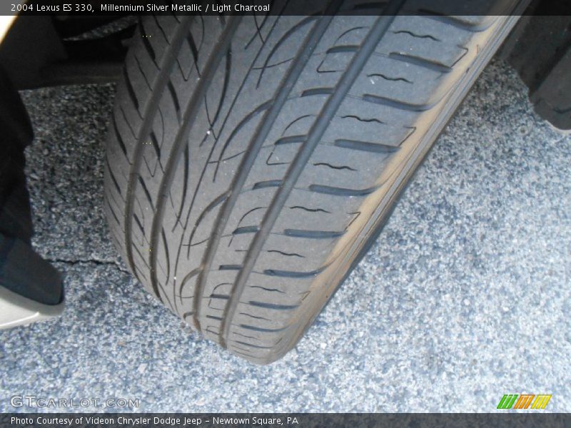 Millennium Silver Metallic / Light Charcoal 2004 Lexus ES 330