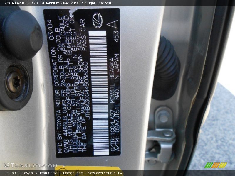 Millennium Silver Metallic / Light Charcoal 2004 Lexus ES 330