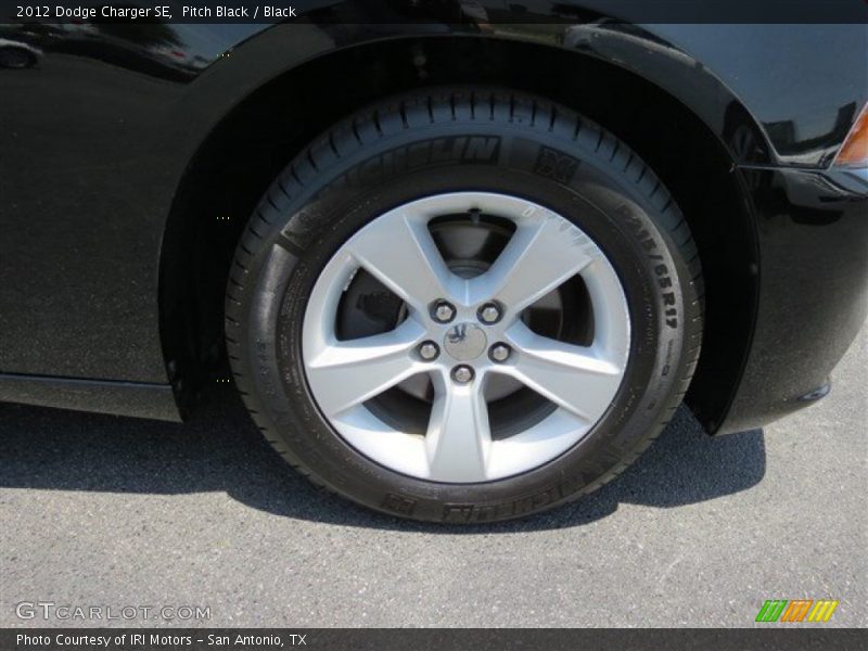 Pitch Black / Black 2012 Dodge Charger SE