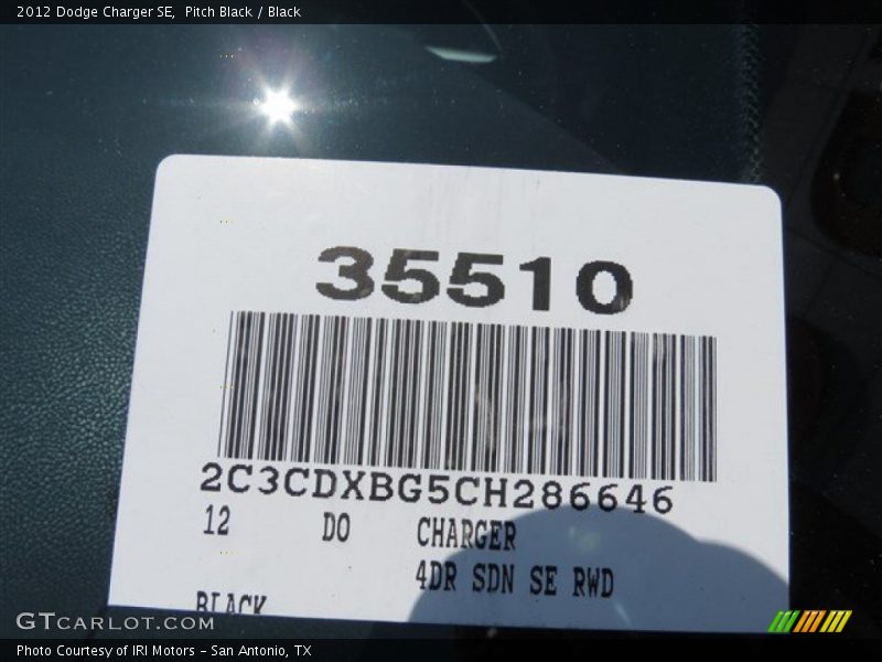 Pitch Black / Black 2012 Dodge Charger SE