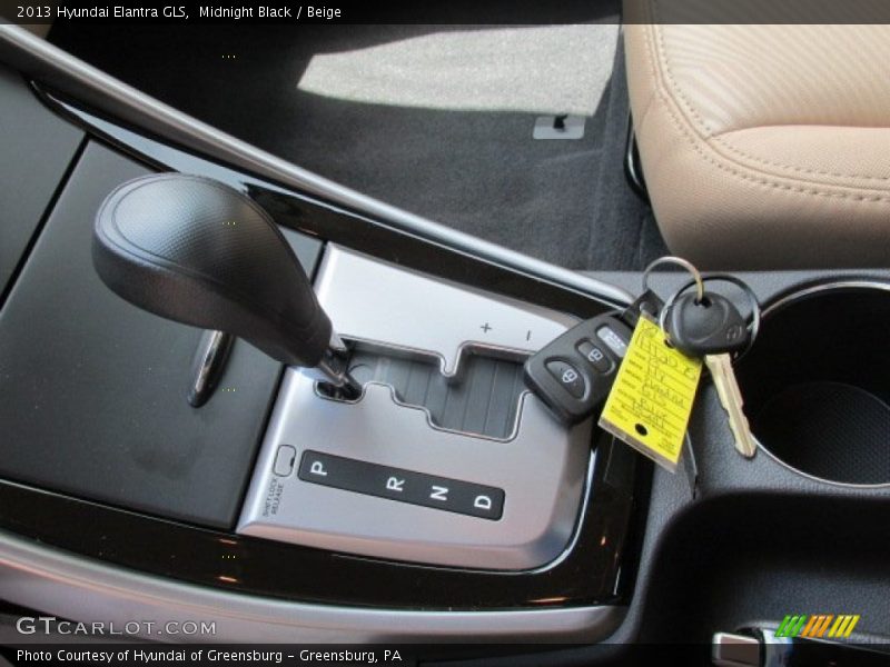 Midnight Black / Beige 2013 Hyundai Elantra GLS