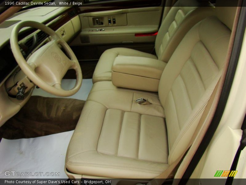 White / Beige 1996 Cadillac DeVille Sedan