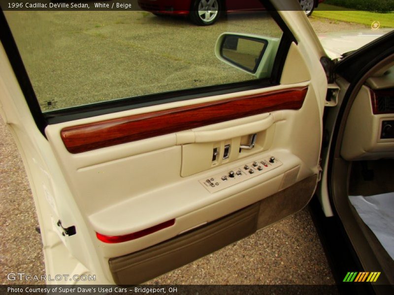 White / Beige 1996 Cadillac DeVille Sedan