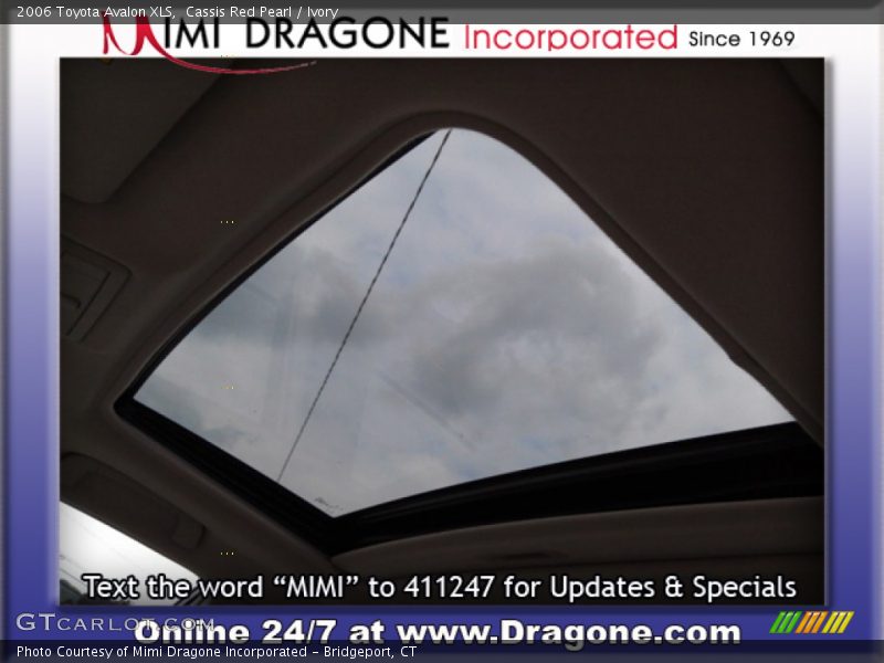 Cassis Red Pearl / Ivory 2006 Toyota Avalon XLS