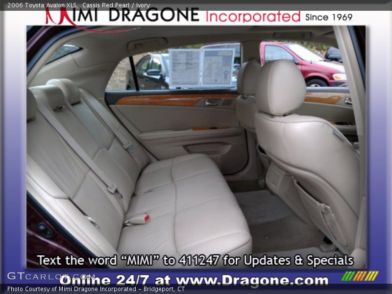 Cassis Red Pearl / Ivory 2006 Toyota Avalon XLS