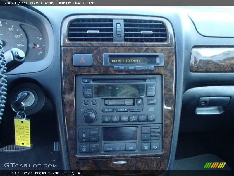 Titanium Silver / Black 2002 Hyundai XG350 Sedan