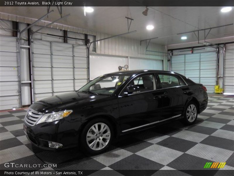 Black / Light Gray 2012 Toyota Avalon
