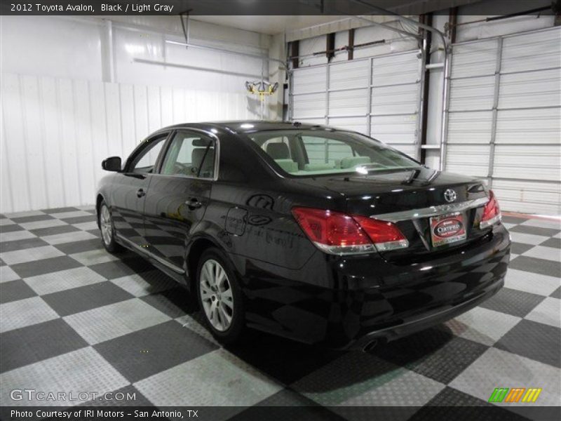 Black / Light Gray 2012 Toyota Avalon