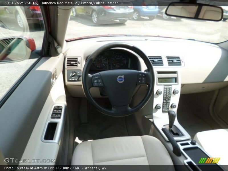Flamenco Red Metallic / Umbra/Calcite Leather 2011 Volvo V50 T5