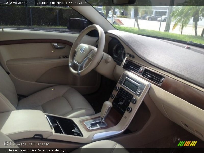 Caspian Blue Metallic / Sandstone 2010 Volvo S80 3.2