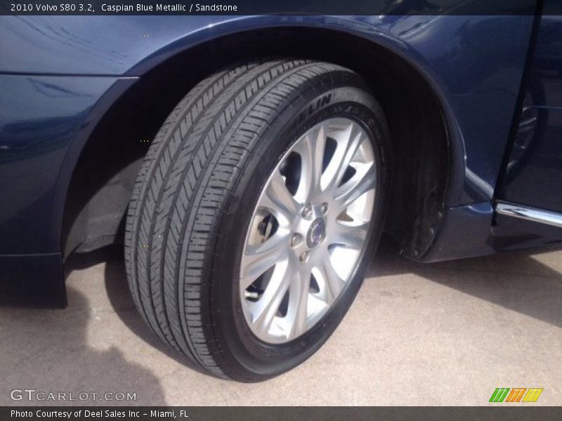 Caspian Blue Metallic / Sandstone 2010 Volvo S80 3.2