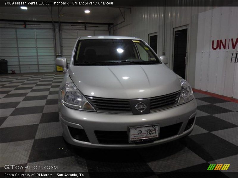 Brillant Silver / Charcoal 2009 Nissan Versa 1.8 SL Hatchback
