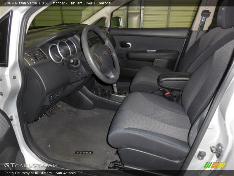 Brillant Silver / Charcoal 2009 Nissan Versa 1.8 SL Hatchback