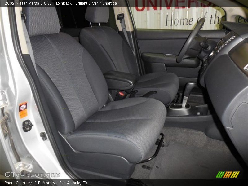 Brillant Silver / Charcoal 2009 Nissan Versa 1.8 SL Hatchback