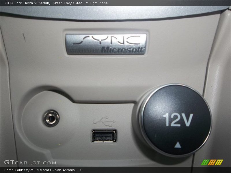 Green Envy / Medium Light Stone 2014 Ford Fiesta SE Sedan