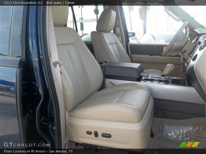 Blue Jeans / Camel 2013 Ford Expedition XLT