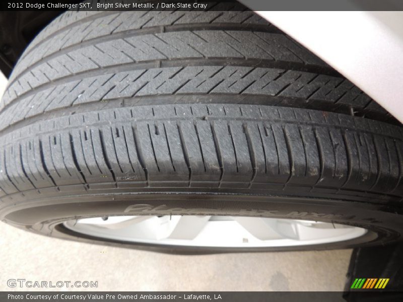 Bright Silver Metallic / Dark Slate Gray 2012 Dodge Challenger SXT