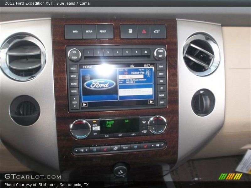 Blue Jeans / Camel 2013 Ford Expedition XLT