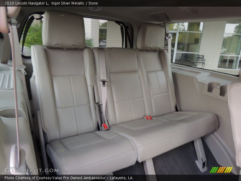 Rear Seat of 2010 Navigator L