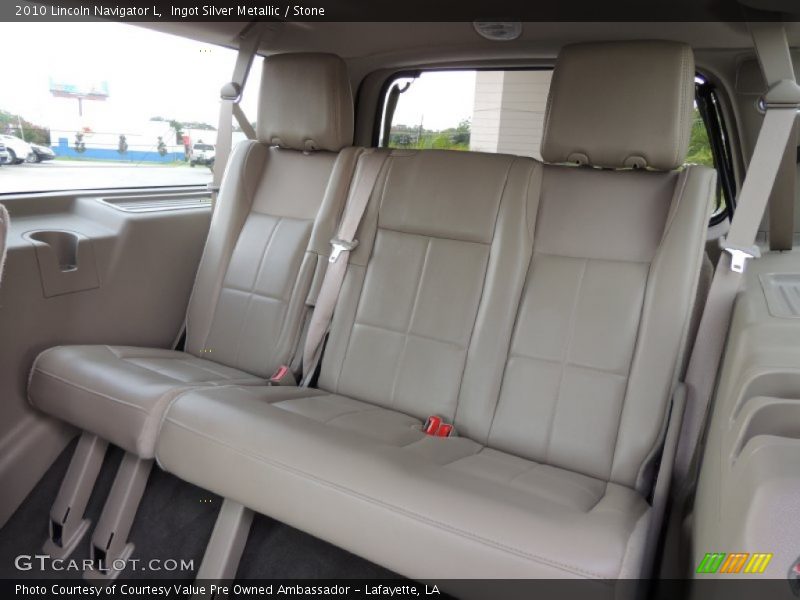 Rear Seat of 2010 Navigator L