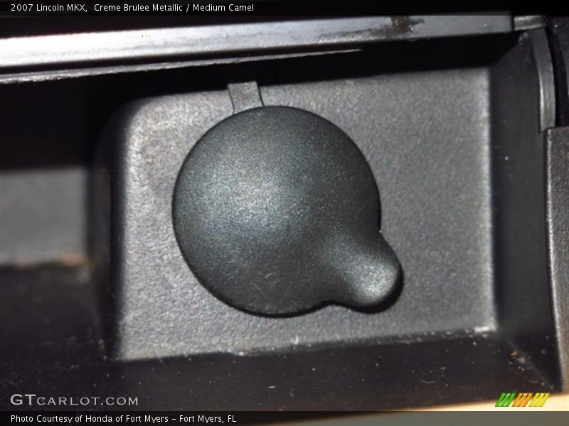 Creme Brulee Metallic / Medium Camel 2007 Lincoln MKX