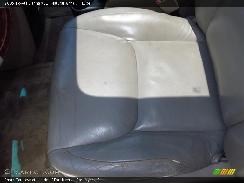 Natural White / Taupe 2005 Toyota Sienna XLE